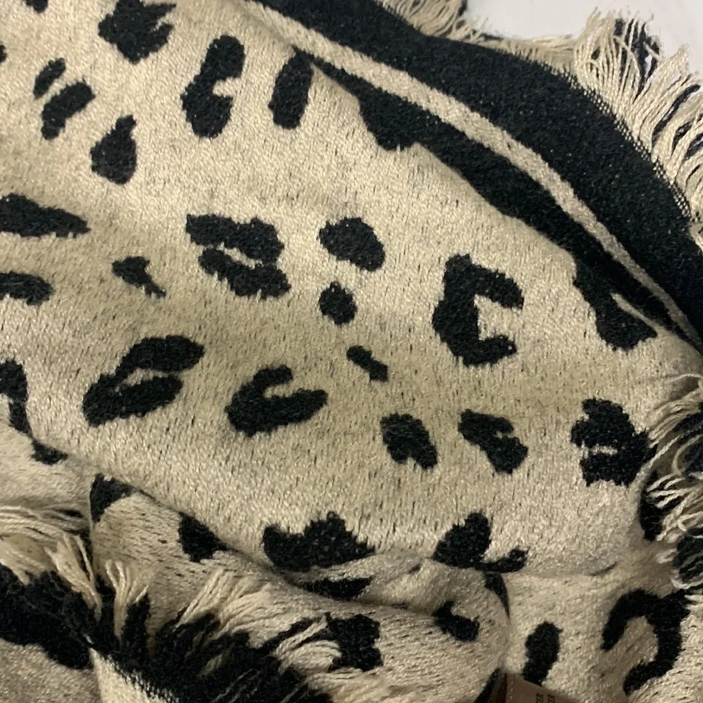 Anthropologie cheetah scarf Pilcro new without tags